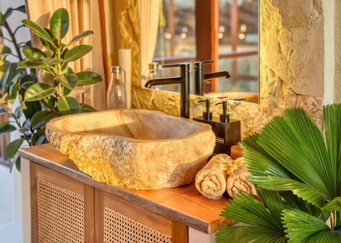 Lima 8bdr Jacuzzi Sauna Ice-bath Cinema * Seminyak (Bali)