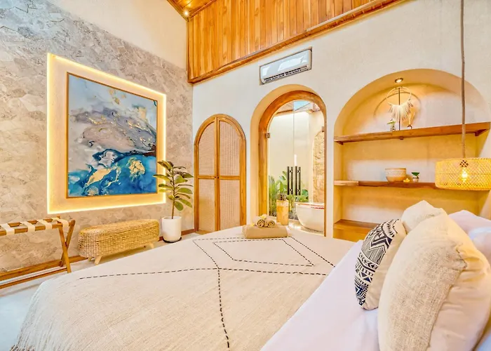 Lima 8bdr Jacuzzi Sauna Ice-bath Cinema Villa Seminyak (Bali)