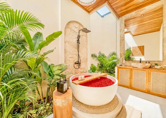 Lima 8bdr Jacuzzi Sauna Ice-bath Cinema Villa